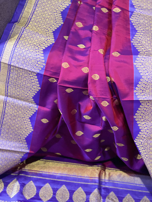 ** New ** Violet Gadwal Pattu Silk saree With contrast work blouse