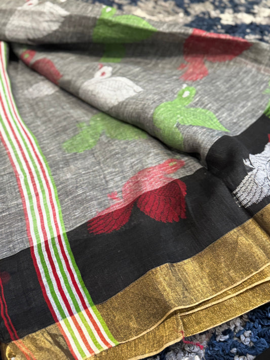 **New** Grey linen Saree With Contrast Blouse!!