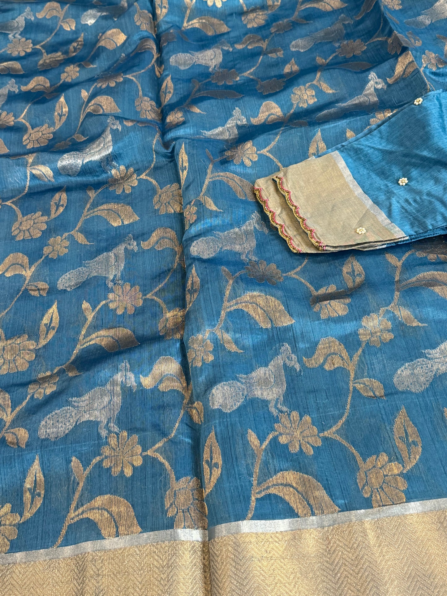 **New**chanderi Pattu saree with stitched blouse