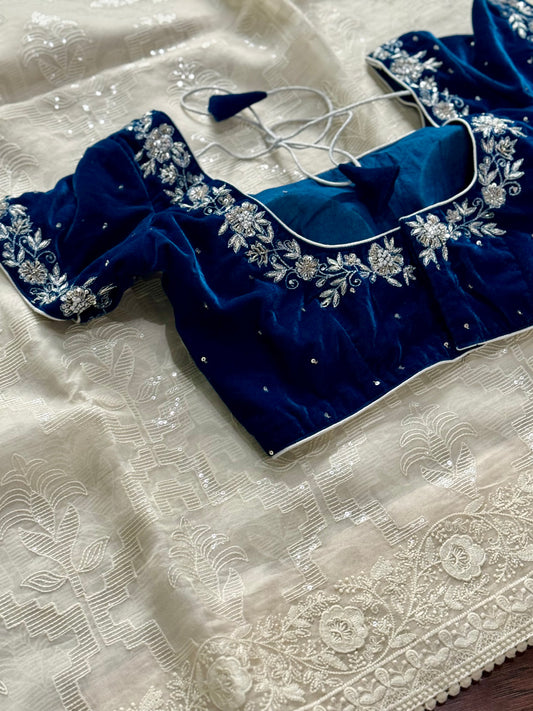 **New**Organza saree with velvet blouse