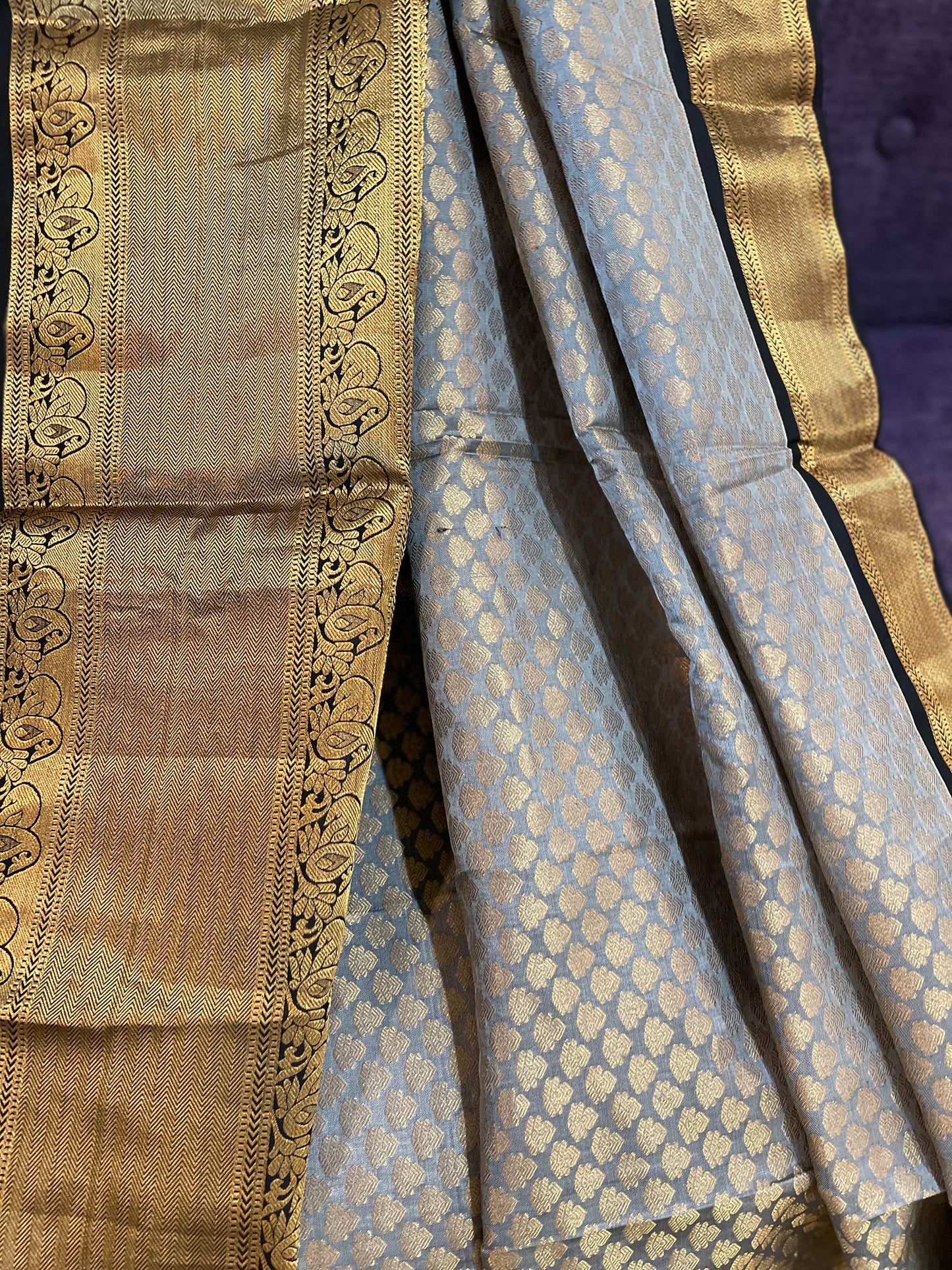 ** New** Grayish kanjeevaram saree with Contrast black Maggam work blouse