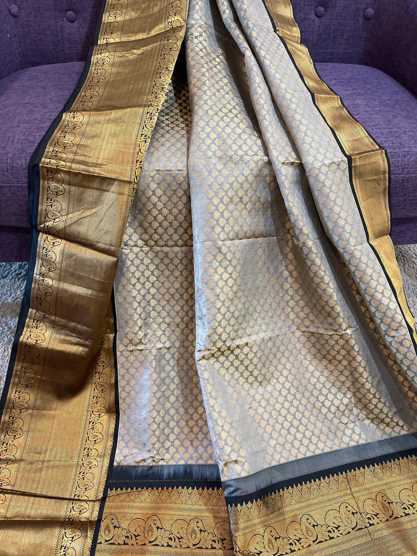 ** New** Grayish kanjeevaram saree with Contrast black Maggam work blouse