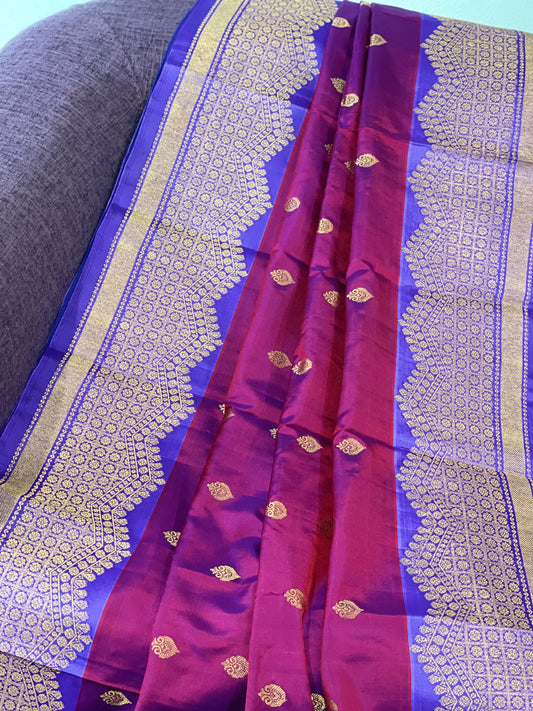 ** New ** Violet Gadwal Pattu Silk saree With contrast work blouse